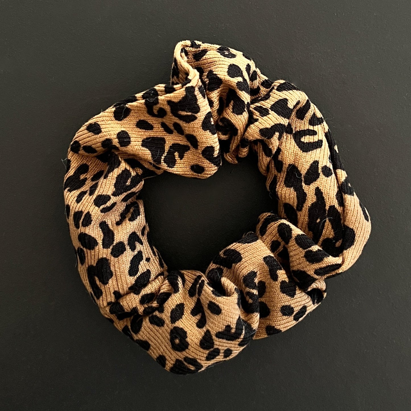 Leo Scrunchie - braun